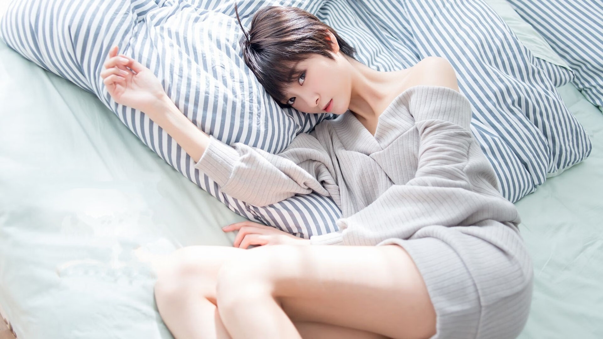 AYX SPORTS-《2025年全球英雄联盟冠军赛，SKT战队以绝杀夺冠》，英雄联盟2020全球总决赛skt